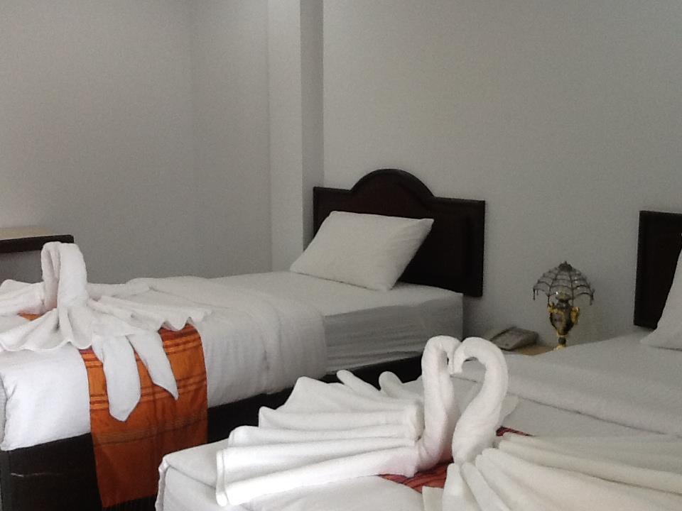 The Family Grand Hotel Udon Thani Bagian luar foto