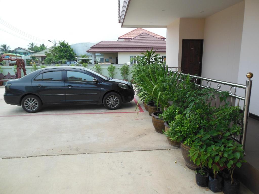 The Family Grand Hotel Udon Thani Bagian luar foto