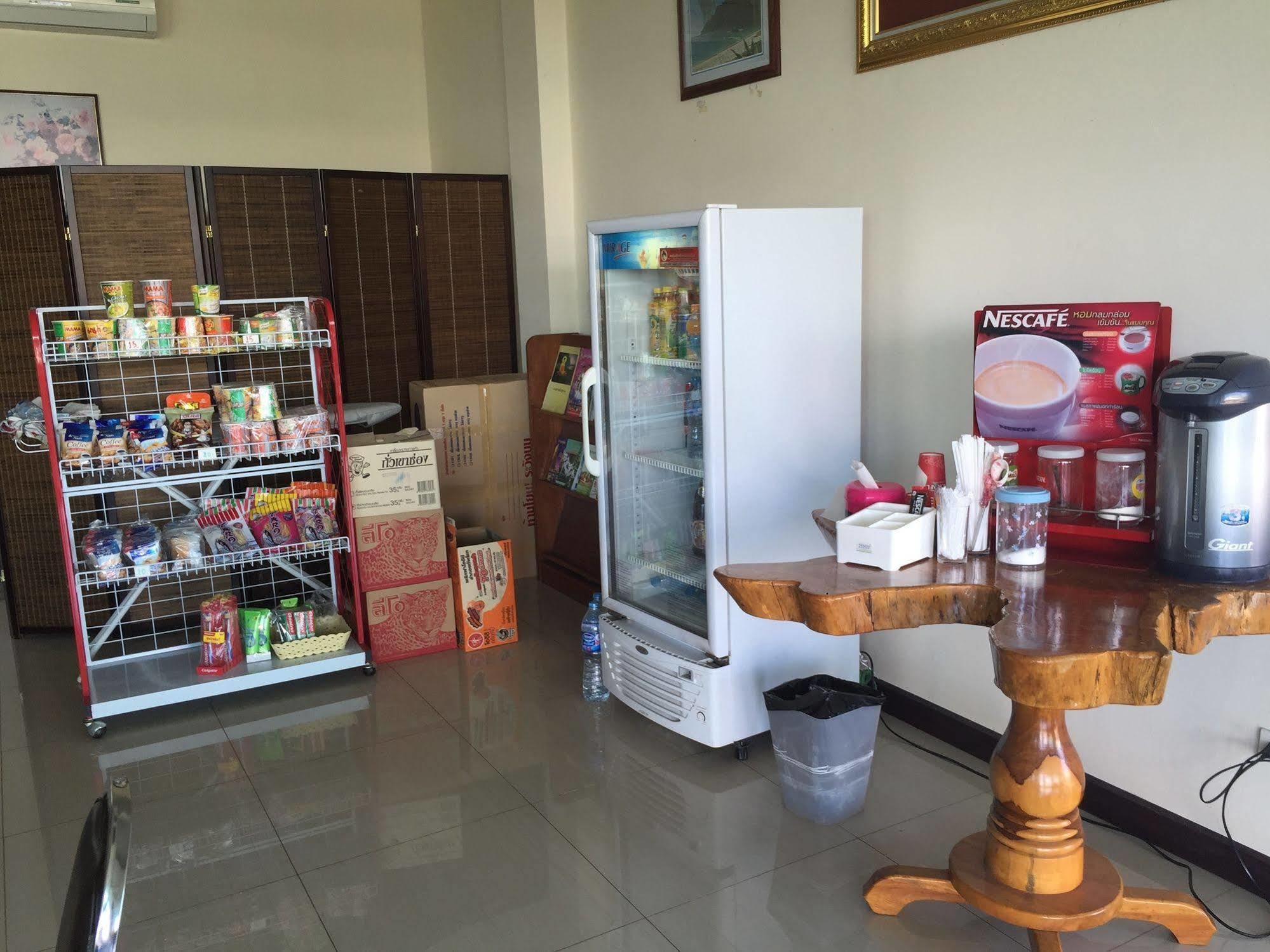 The Family Grand Hotel Udon Thani Bagian luar foto